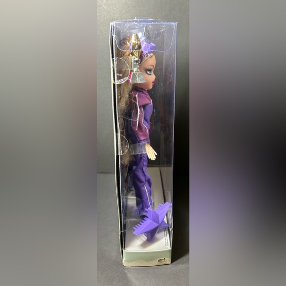 Bratz Lilee Doll - Picture 5 of 8